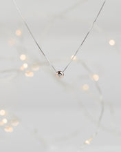 Kép betöltése a galériamegjelenítőbe: ORIGO Diamond Sphere nyaklánc