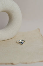 Kép betöltése a galériamegjelenítőbe: ORIGO M gyűrű ausztrál zafírral