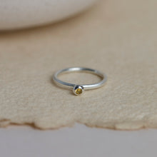 Kép betöltése a galériamegjelenítőbe: ORIGO gyűrű sárga drágakővel