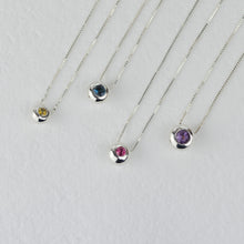 Kép betöltése a galériamegjelenítőbe: ORIGO Sphere nyaklánc - zafírral