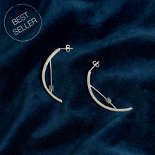 Kép betöltése a galériamegjelenítőbe: VOICE - CI Fülbevaló