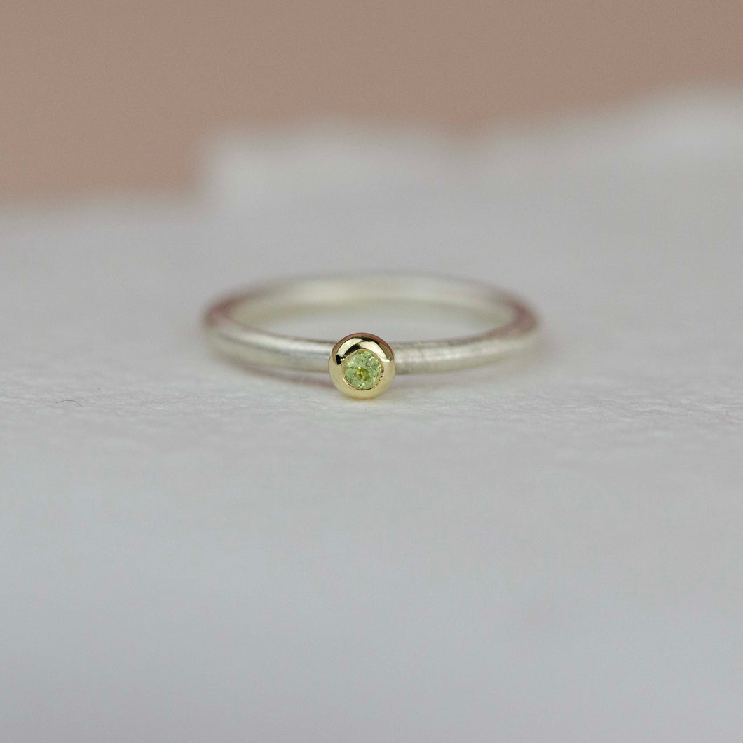 ORIGO Candy gyűrű sárgaarany foglalat lime zafírral - 53 méret