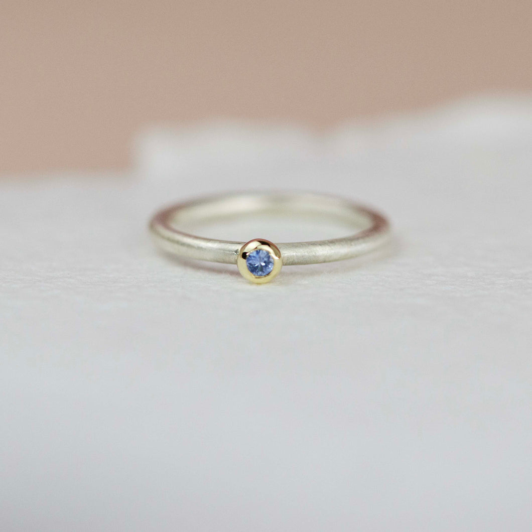 ORIGO Candy gyűrű sárgaarany foglalat világos kék zafírral - 55 méret