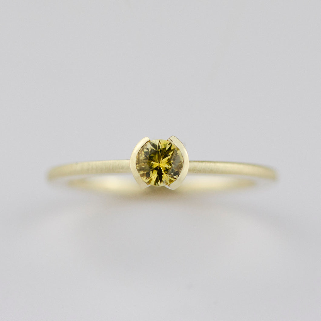 Vespera - Sárga zafír sárgaarany gyűrű